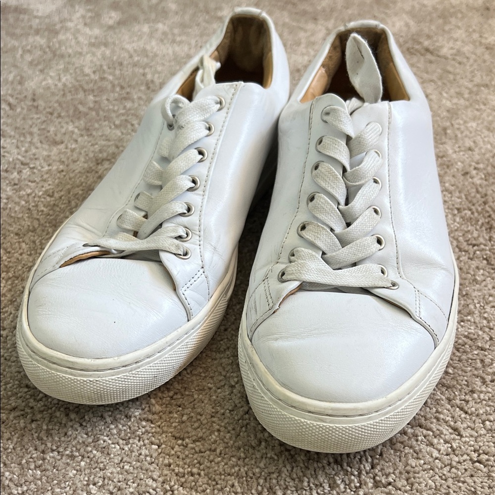 Thursday Classic Everyday Men's Classic White Leather Sneakers, size 9.5 - Picture 3 of 5